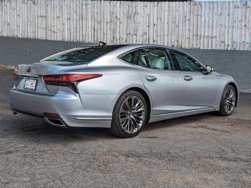 2022 Lexus LS 500 Base