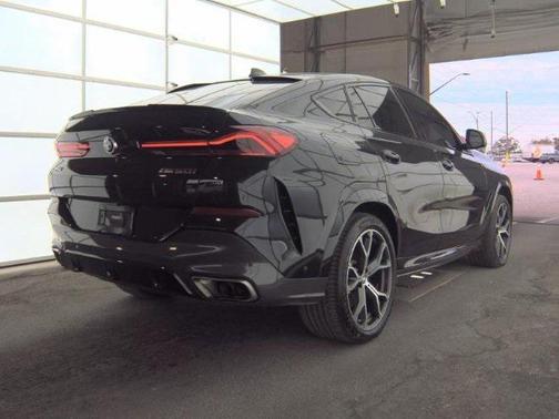 2020 BMW X6 M50i