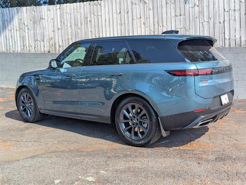 2024 Land Rover Range Rover Sport SE