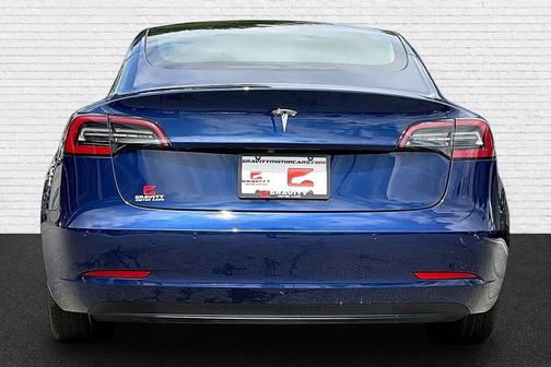 Deep Blue Metallic 2022 Tesla Model 3 Standard Range
