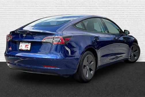 Deep Blue Metallic 2022 Tesla Model 3 Standard Range