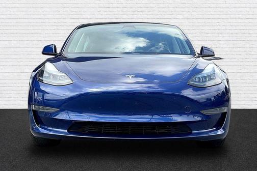 Deep Blue Metallic 2022 Tesla Model 3 Standard Range