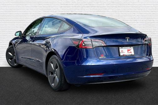 Deep Blue Metallic 2022 Tesla Model 3 Standard Range