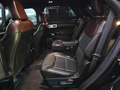 2021 Ford Explorer Platinum
