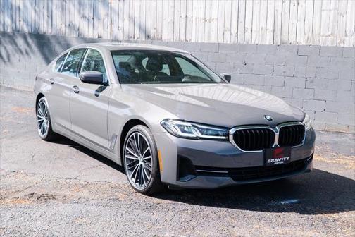 2022 BMW 540 i