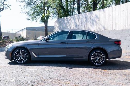 2022 BMW 540 i