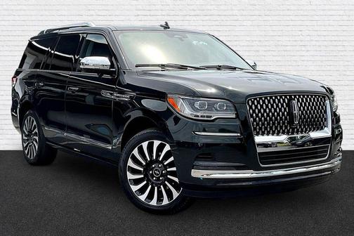 Manhattan Green Metallic Premium Colorant 2022 Lincoln Navigator Black Label