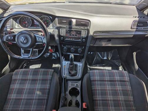 2017 Volkswagen Golf GTI 2.0T S 4-Door