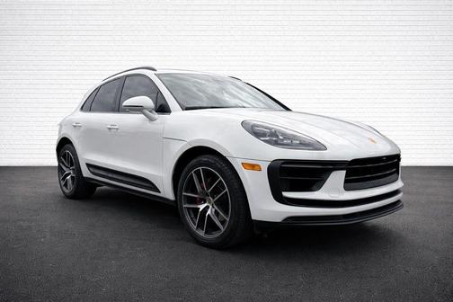 2022 Porsche Macan S