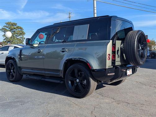2023 Land Rover Defender 110 X-Dynamic SE