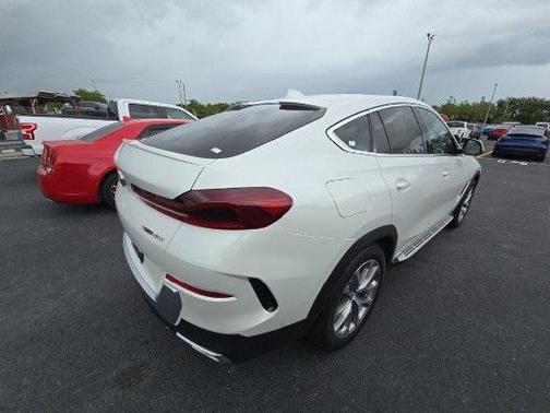 2021 BMW X6 sDrive40i