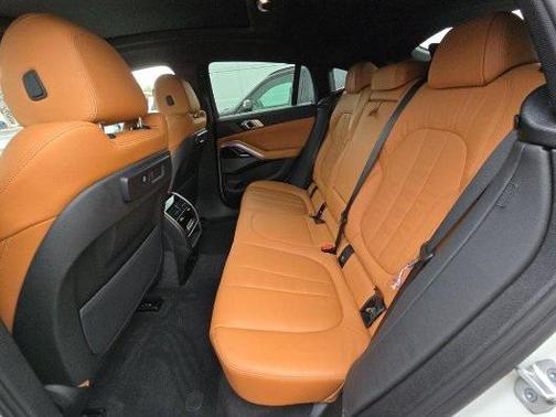 2021 BMW X6 sDrive40i