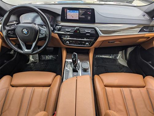 2020 BMW 530 530i
