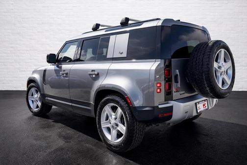 2020 Land Rover Defender 110 SE