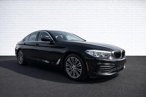 Jet Black 2019 BMW 540 540i