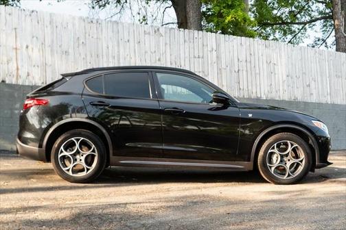 2022 Alfa Romeo Stelvio Ti