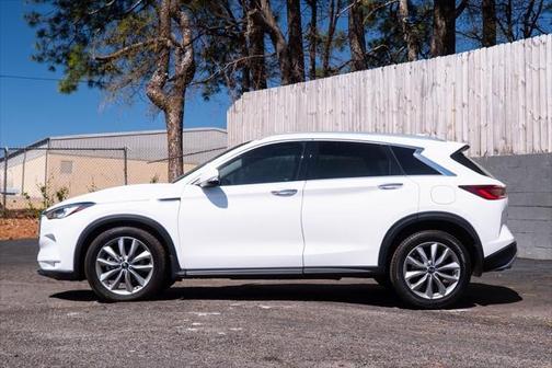 2022 INFINITI QX50 LUXE