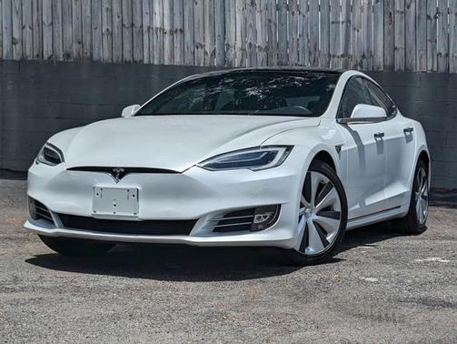 2020 Tesla Model S Long Range Plus