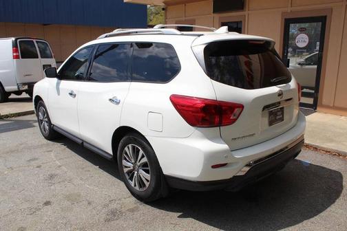 2019 Nissan Pathfinder S