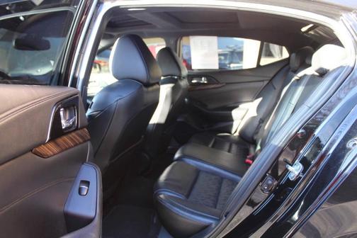 2017 Nissan Maxima 3.5 Platinum