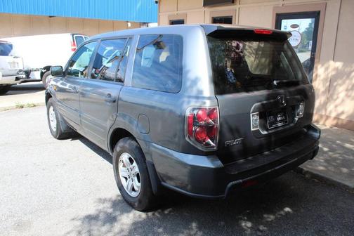 Gray 2007 Honda Pilot LX