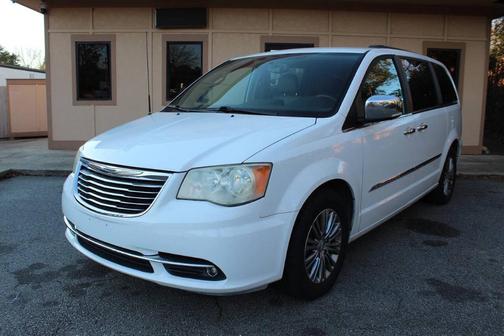2014 Chrysler Town & Country Touring-L