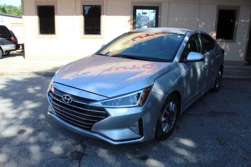 2019 Hyundai ELANTRA SE