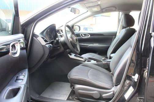 Black 2017 Nissan Sentra SV
