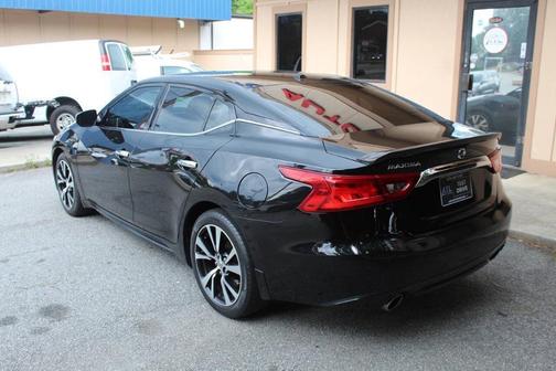 Black 2018 Nissan Maxima 3.5 S