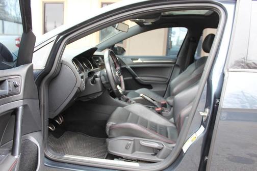 2019 Volkswagen Golf GTI 2.0T SE