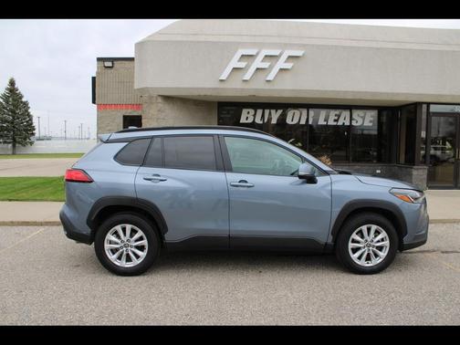 2022 Toyota Corolla Cross LE