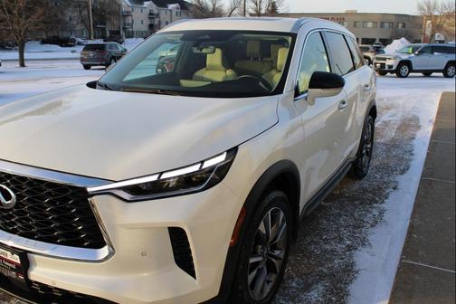 2024 INFINITI QX60 Luxe