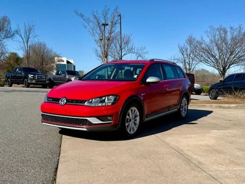 2018 Volkswagen Golf Alltrack TSI SE