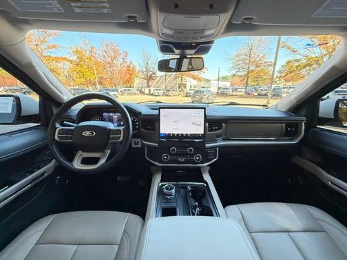 2023 Ford Expedition XLT