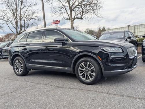2022 Lincoln Nautilus STANDARD
