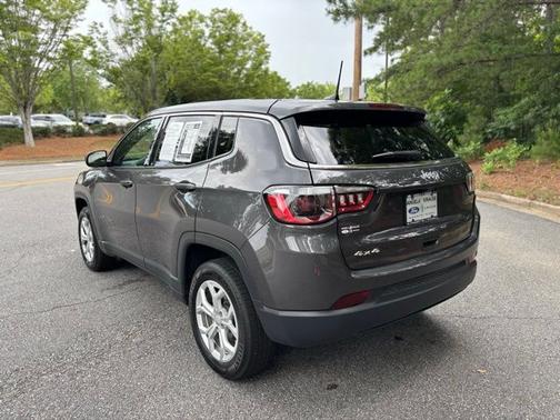 2024 Jeep Compass SPORT