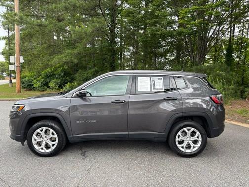 2024 Jeep Compass SPORT