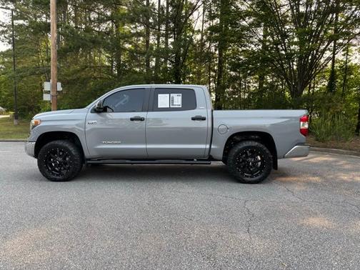 2018 Toyota Tundra SR5