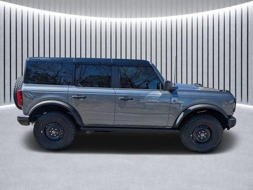 Gray Metallic 2026 Ford Bronco Big Bend