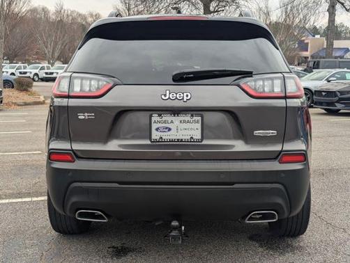 2022 Jeep Cherokee LATITUDE LUX