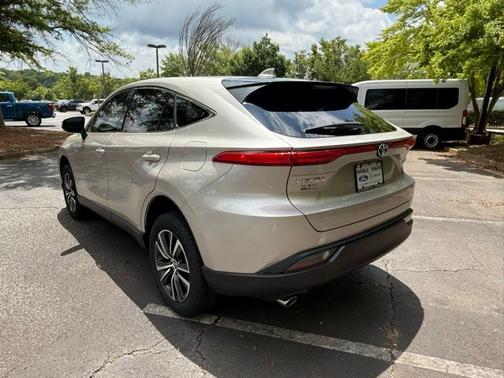 2022 Toyota Venza LE