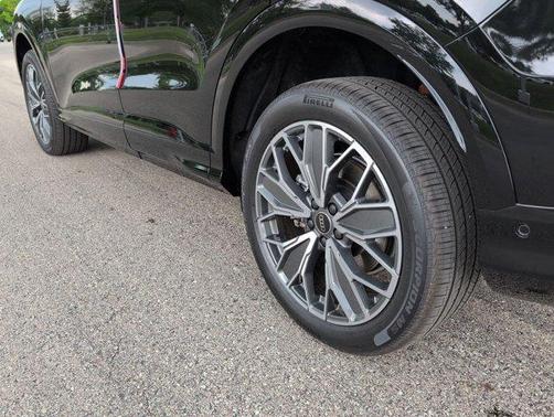 2025 Audi Q5 2.0T quattro Premium