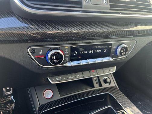 2025 Audi SQ5 3.0T Premium Plus