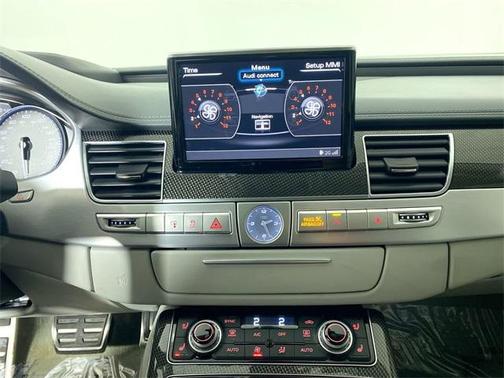 2017 Audi S8 4.0T Plus