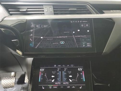 2021 Audi e-tron Premium