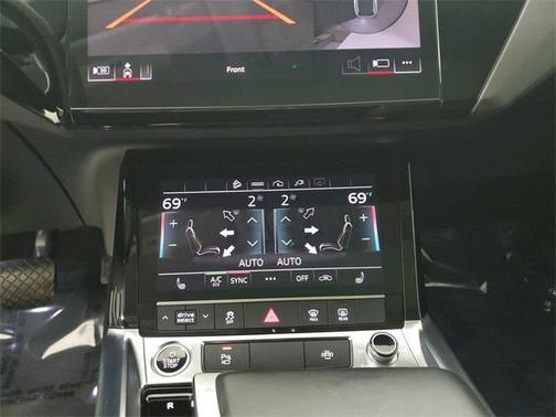 2021 Audi e-tron Premium
