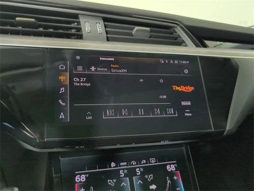 2021 Audi e-tron Premium Plus