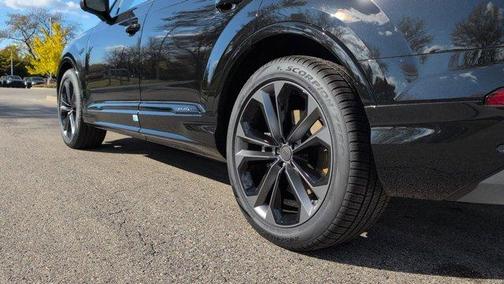 2026 Audi Q7 PLUS