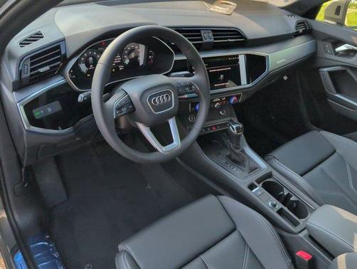 2025 Audi Q3 45 S line Premium