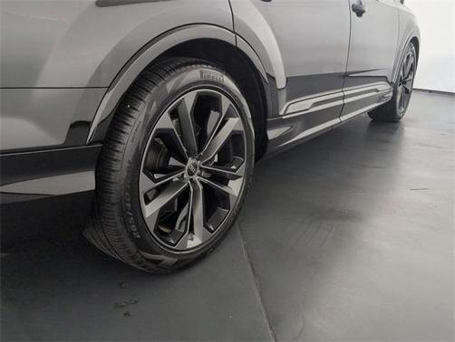 2025 Audi Q7 55 Prestige